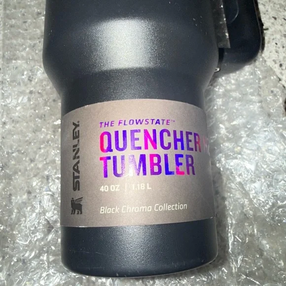 Stanley Black Chroma Quencher Tumbler - Picture 3 of 8